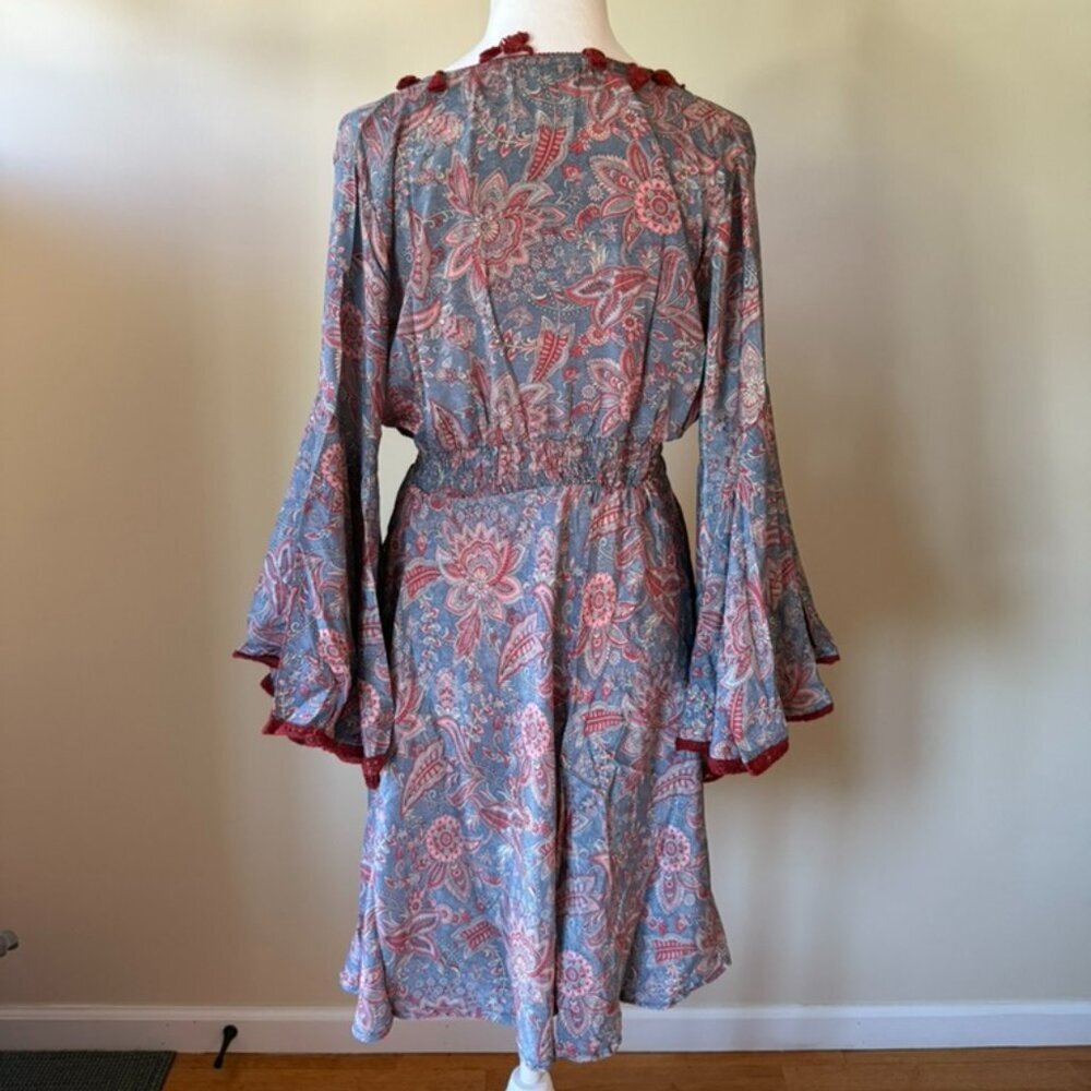 Karma Highway Blue Red Paisley V-neck Tassel Flutter Long Sleeve Mini Dress NWOT - Picture 3 of 7